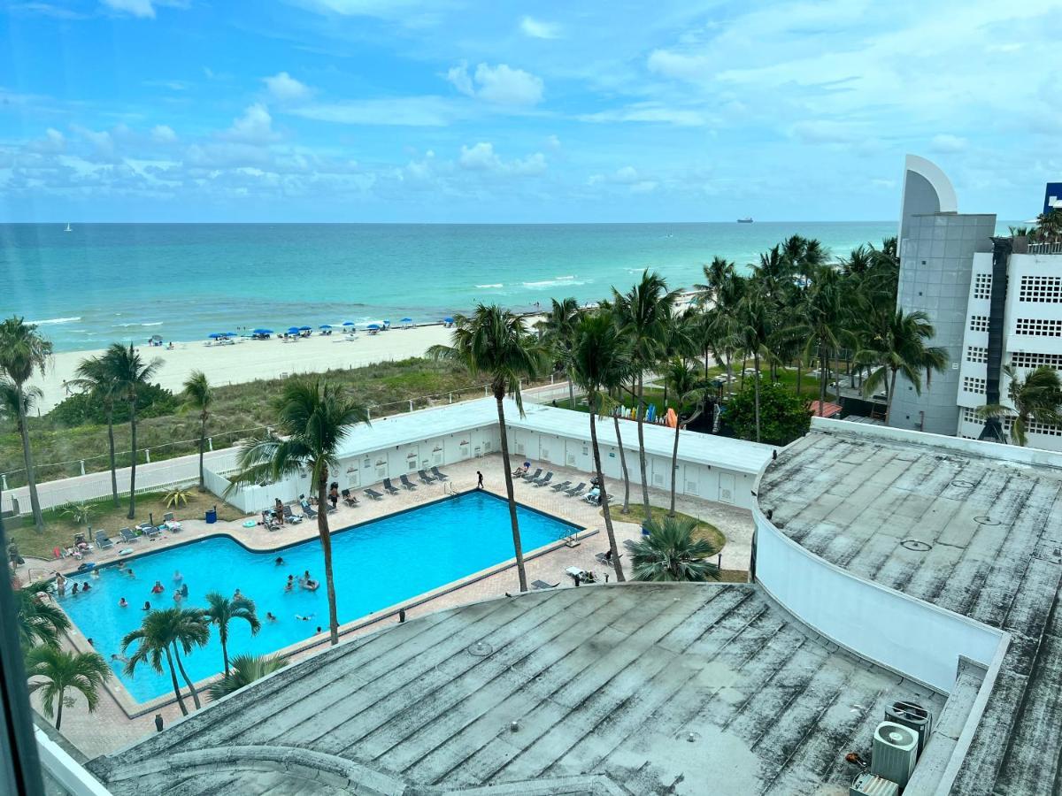 Ocean Front Units At Miami Beach Exterior foto